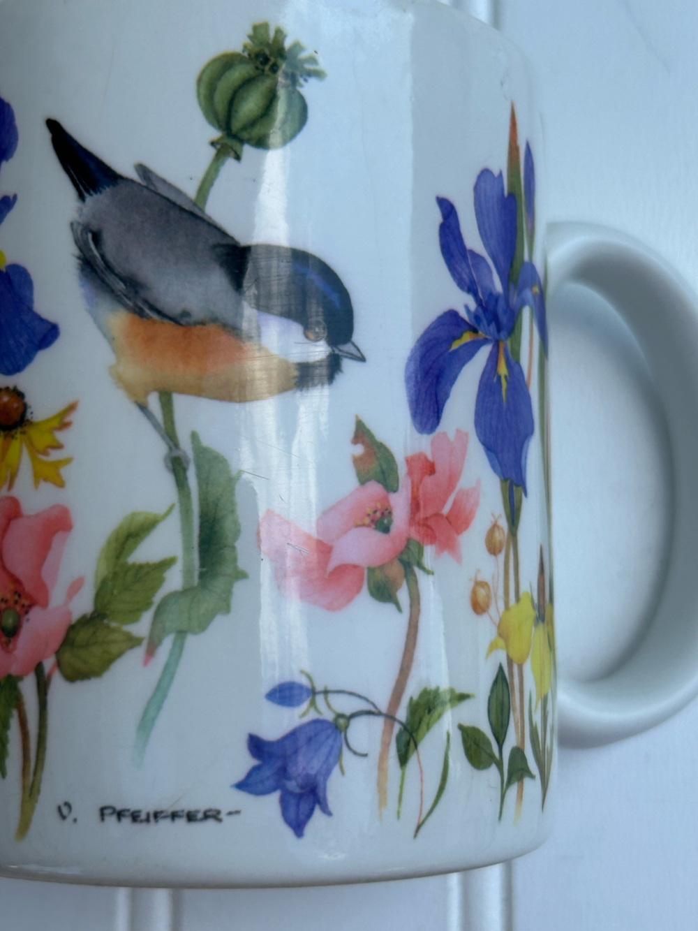 Vintage Mugs Valarie Pfeiffer Floral Bird Ceramic Coffee Cups Cottagecore  2 - Picture 8 of 10